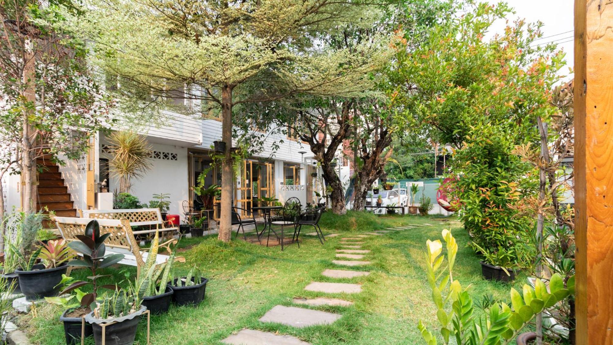 Sherva101 Home And Hostel Chiang Mai Eksteriør billede